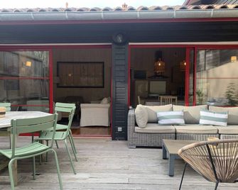 Quietly situated | American beach at the bottom of the garden - Lège-Cap-Ferret - Patio