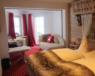 Hotel Höhengasthof Grüner Baum - Feldberg - Bedroom