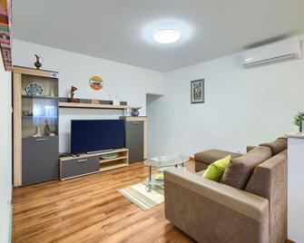 House Villa Drago - Rogoznica - Salon