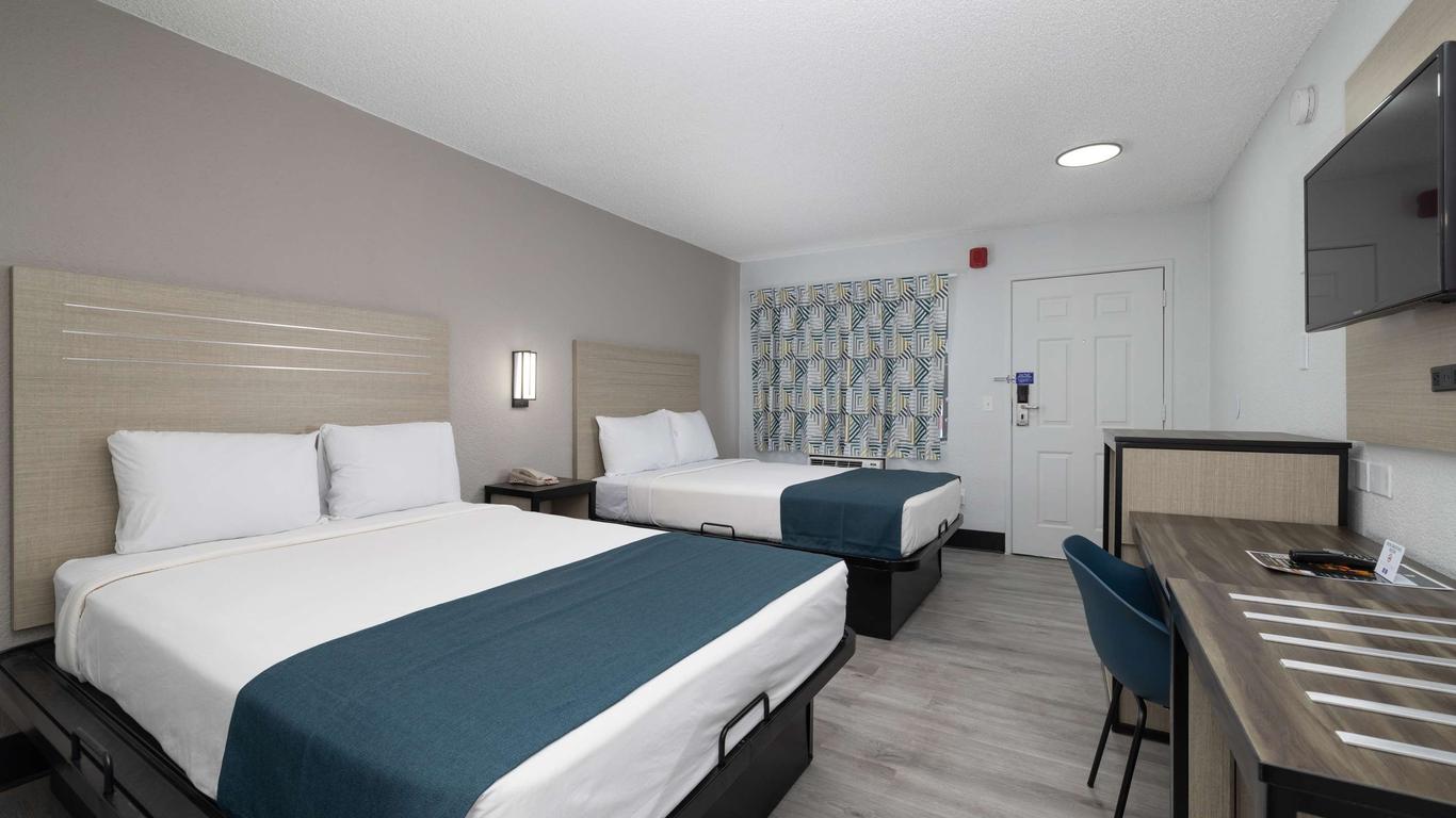 Motel 6 Phoenix Tempe - Broadway - Asu