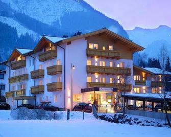 Apartment in Neustift near Ski Lift - Neustift im Stubaital - Building
