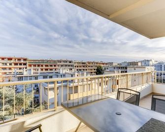 Immogroom - Renovated Apartment - Terrace - Ac - Wifi - קאן - מרפסת