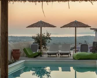 Halcyon Suites and Villas Naxos - Náxos - Uima-allas