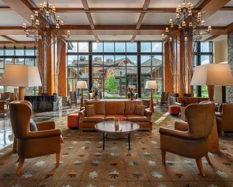 The Lodge at Spruce Peak - Stowe - Lounge