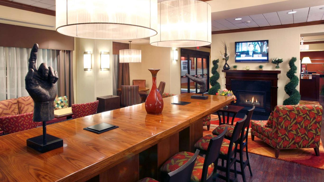 Hampton Inn Springfield South Enfield