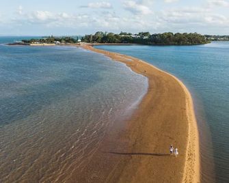 Holiday at gorgeous Bayside Cottage! - Wellington Point - Beach