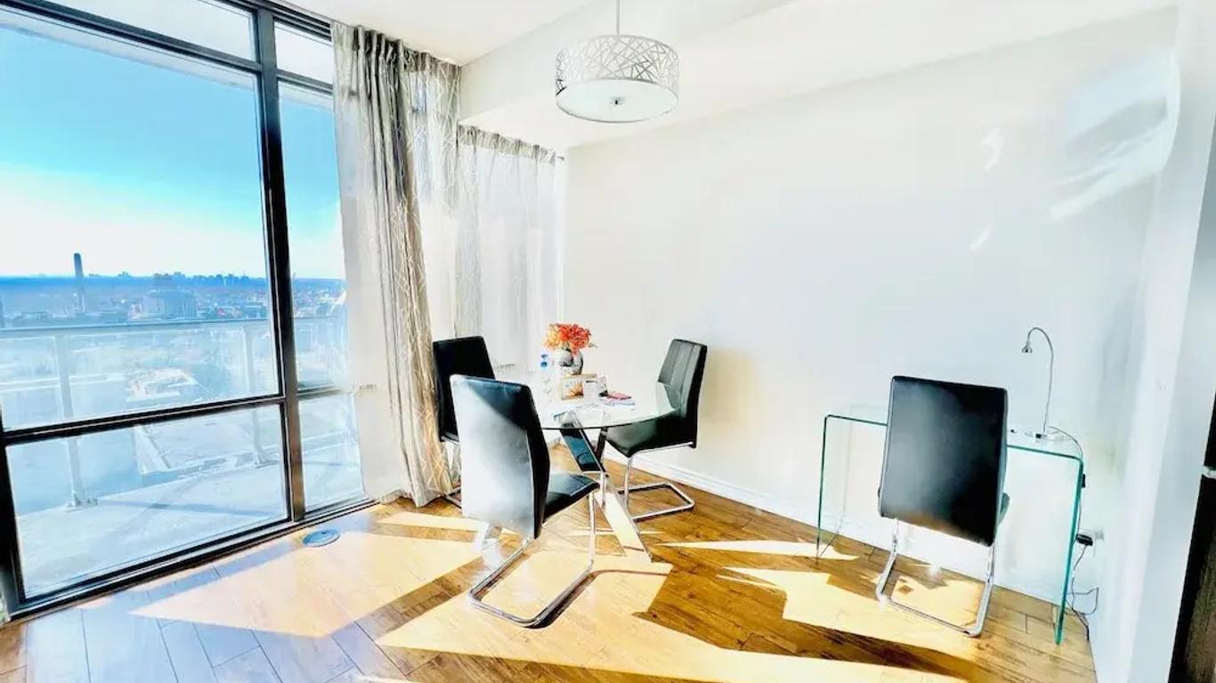 Altitude Suites Bay Street by Teristo Group