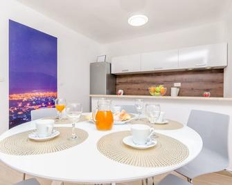 Apartments Villa Niko - Trogir - Ruokailuhuone