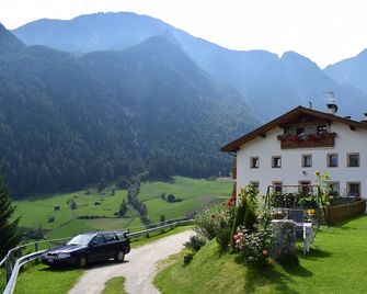 Apartment in the beautiful Martell Valley with breathtaking views South Tyrol - Martell - Edificio