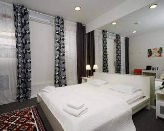 Hotel Petrovka 17 - Moscow - Bedroom
