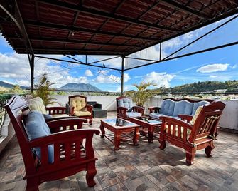 Hotel & Restaurant Fleur De Lis - Concepción de Ataco - Balkon