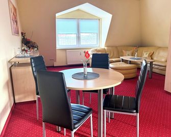 Hotel Bernsteinsee - Bitterfeld-Wolfen - Comedor