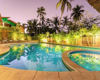 Pousada Vila Gostoso - סאו מיגל דו גוסטוסו - בריכה