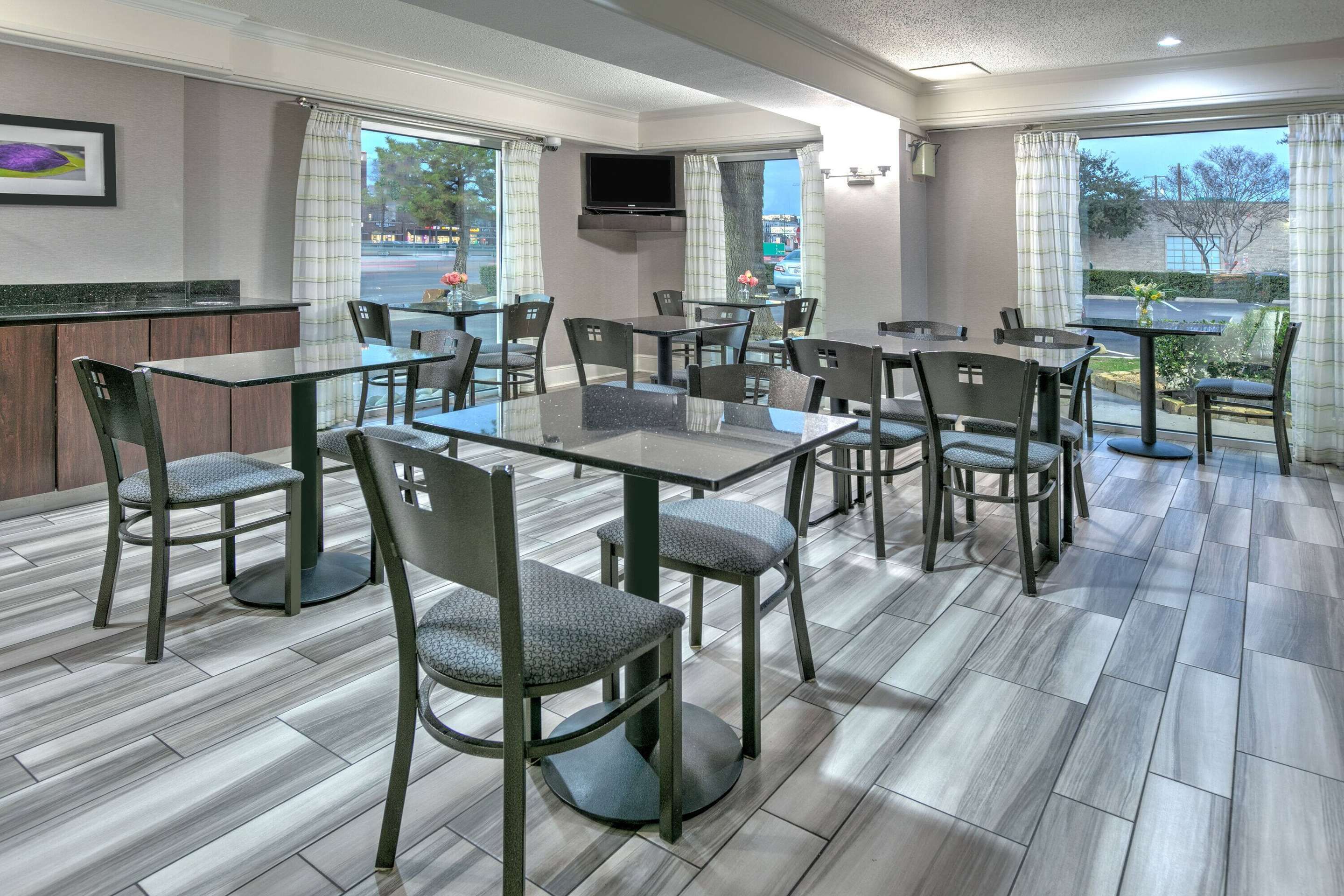 La Quinta Inn By Wyndham Dallas Uptown