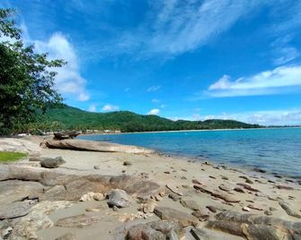 Racha Kiri Resort & Spa, Khanom - Khanom - Playa