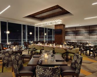 Homewood Suites by Hilton Calgary Downtown - קלגרי - מסעדה