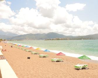Ibrahim Bey Hotel - Fethiye - Beach