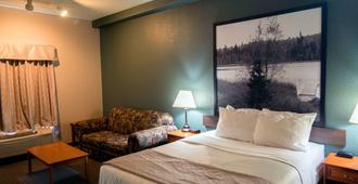 Super 8 by Wyndham Dauphin - Dauphin - Bedroom