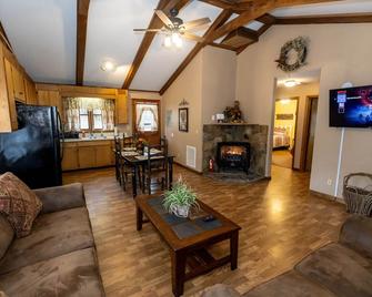 Springmaid Mountain - Spruce Pine - Sala de estar