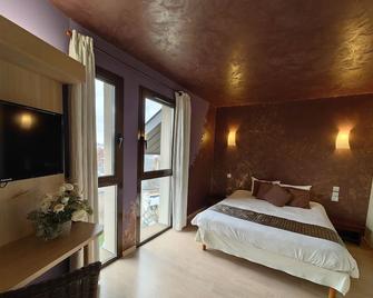 L'Hôtel - Chartres - Camera da letto