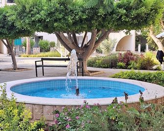 Charming Kalecik Apartment with Shared Pool and Free Parking - Kumyali - Piscina