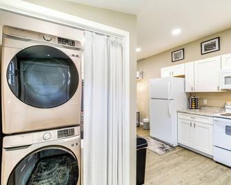 Near Scenic Parks Convenient Home In Pre - Prestonsburg - Lavanderia