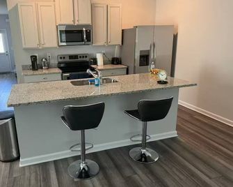 New House Quiet and Modern - Adairsville - Keuken