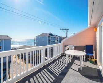 Sunskipper #6G - At Ease - Carolina Beach - Balkon