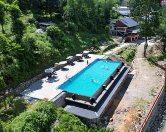 Matlobong Riverside Retreat - Namchi - Pool