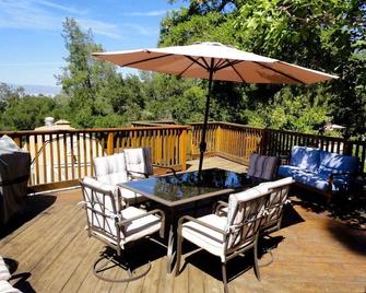 Woodland Hills Cottage - Woodland Hills - Balcony