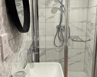 Stay at 9020 - Saint Paul’s Bay - Ванна кімната