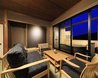 Yugarawa Fuga - Yugawara - Huiskamer