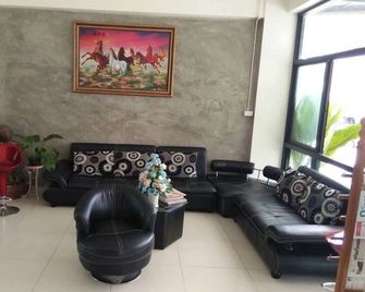 Pornsiri Hotel Sisaket - Si Sa Ket