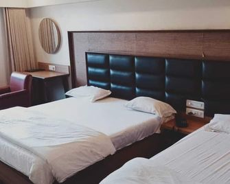 Hotel Ambrosia - Kalyān - Bedroom