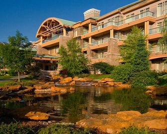 The Lodge At Turning Stone Resort Casino - Verona - Gebäude