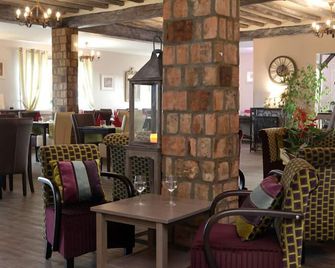 Logis Hôtel Les Nymphéas - Rolleboise - Restaurant