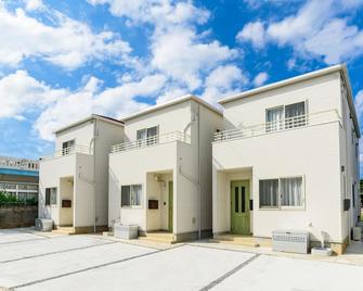 Grandioso Okinawa Villa Onna 5 - Onna - Building