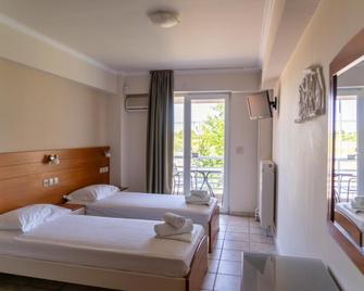 Rea Hotel - Katerini - Sypialnia