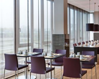 Intercityhotel Darmstadt - Darmstadt - Ristorante