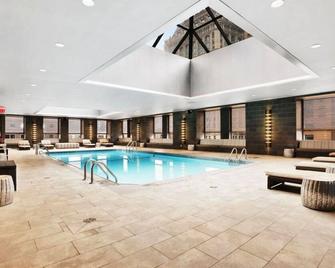 Spacious and Stylish Accommodation in the Heart of Lower Manhattan - New York - Pool