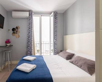 8Rooms Madrid - Madrid - Bedroom