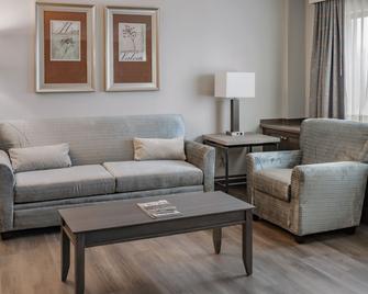 Turf Valley Resort - Ellicott City - Living room