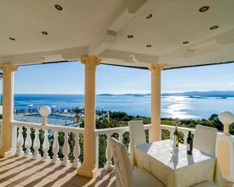 Hotel Pansion Villa Antonio - Orebic - Balkong