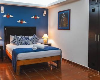 La Iguana Vallarta Lgbt Experience - Romantic Zone - Puerto Vallarta