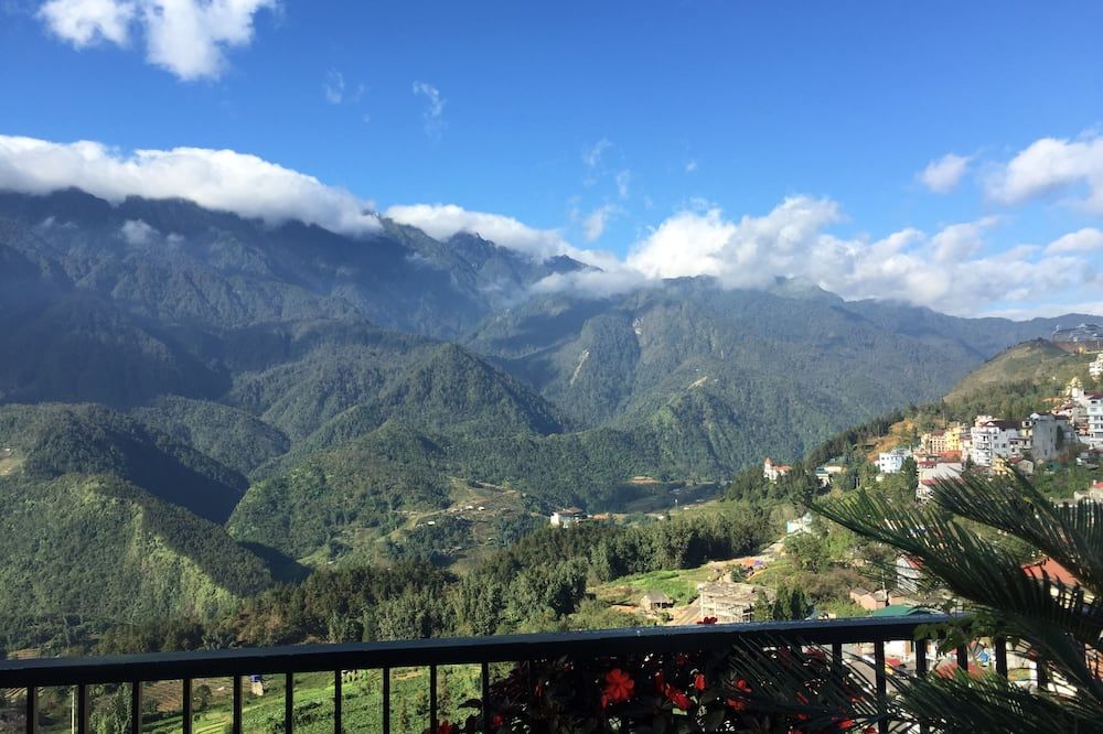 Sapa Hills Hotel - סא פה - מרפסת