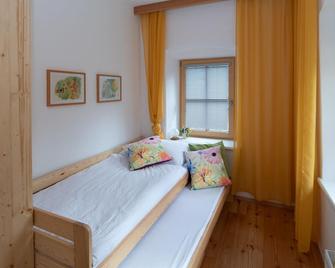 Brunner - Ferienwohnung im Hühnerhotel - Penk - Ložnice