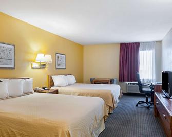 Rodeway Inn & Suites - Blanding - Bedroom