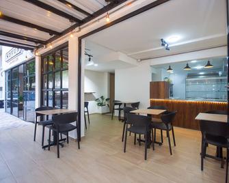 Novus Laureles - Medellín - Restaurant