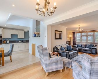 Bosuns Cottage by Winterton Cottages - Winterton-on-Sea - Living room