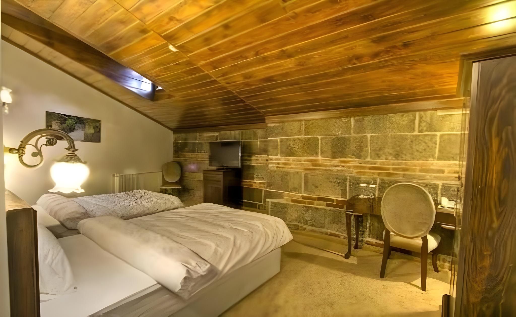 تشيلتيكوف هوتل